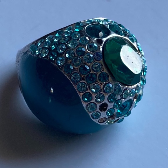 Swarovski Crystal Blue Ring - Picture 2 of 4